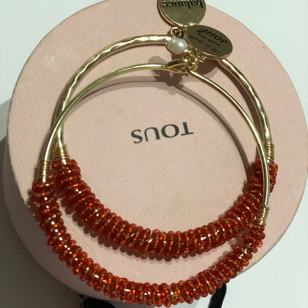 Red bangle. Handmade. Jewelry. - Picture 5 of 7